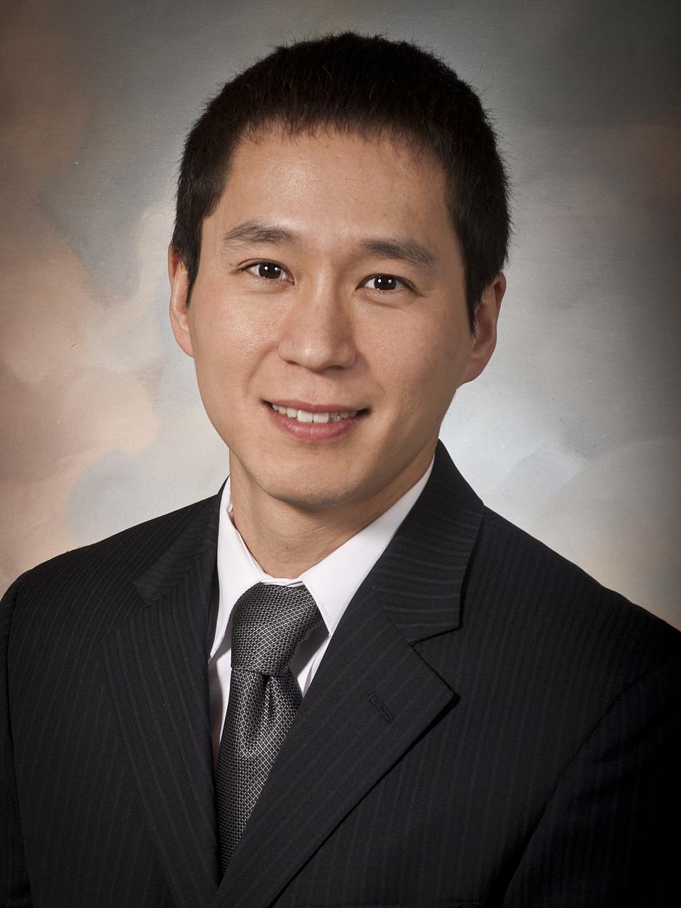 Justin H. Lee
